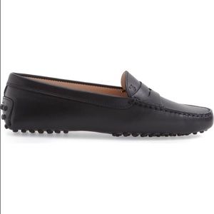 Tods loafers black